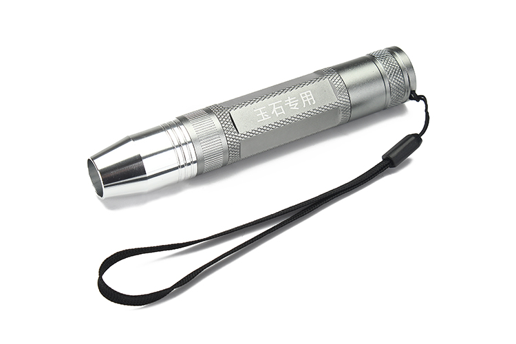 LED强光手电筒 LED强光手电筒