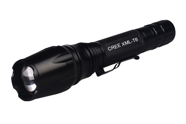 厂家批发老狼 强光充电手电筒 CREE T6防身强光手电筒