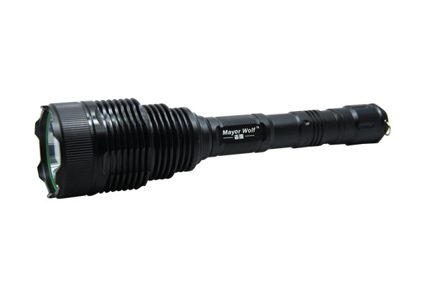 供应xml-t6户外led强光手电筒 t6大功率铝手电强光远射500米